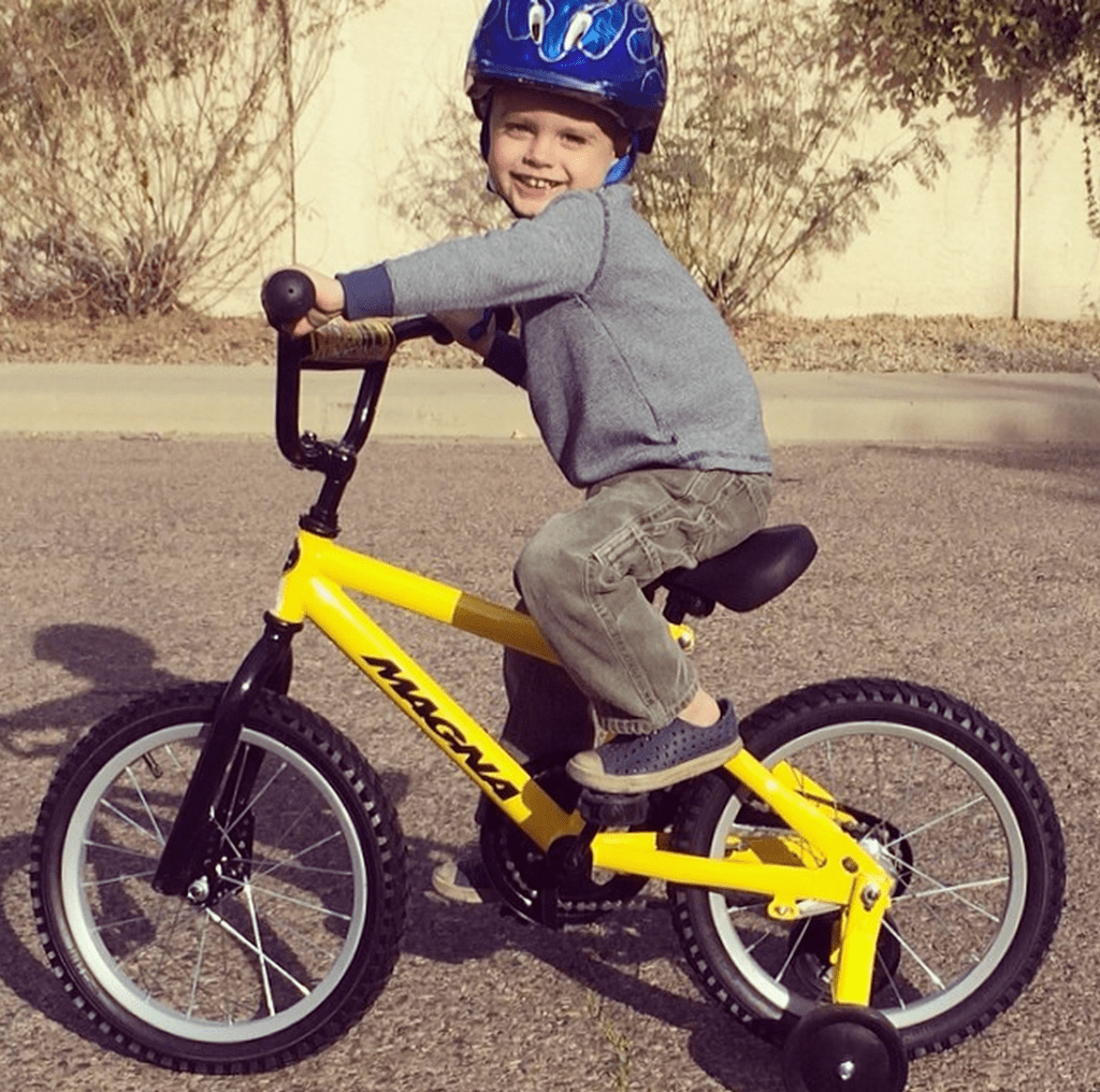 preschooler, bike