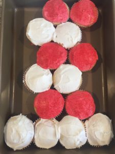 Cat in the Hat - Hat Cupcakes